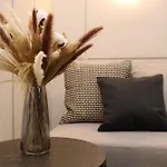 Appartement Garibaldi 54 Renovated 1br In Old Town *