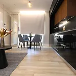 Garibaldi 54 Renovated 1br In Old Town * Olbia