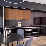 דירה Garibaldi 54 Renovated 1br In Old Town *
