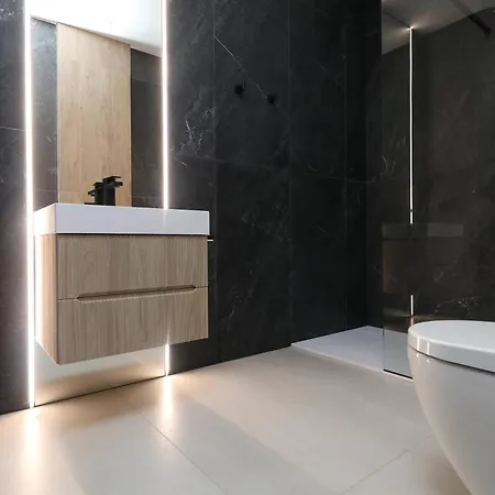 Garibaldi 54 Renovated 1br In Old Town *