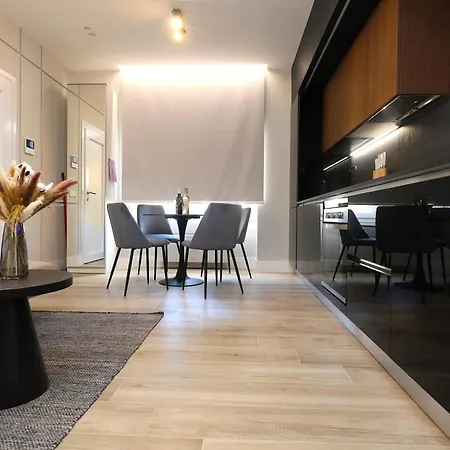 Garibaldi 54 Renovated 1br In Old Town * Olbia