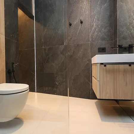 Charming & Luxurious Garibaldi Big - Fully Equipped & Renovated - Old Town *