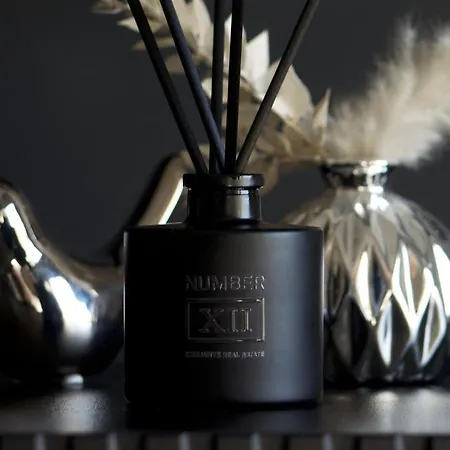 Charming & Luxurious Garibaldi Big - Fully Equipped & Renovated - Old Town Lägenhet Olbia