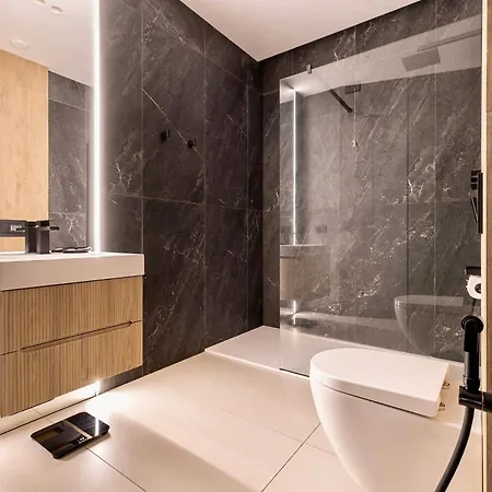 Διαμέρισμα Charming & Luxurious Garibaldi Big - Fully Equipped & Renovated - Old Town