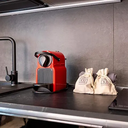 Charming & Luxurious Garibaldi Big - Fully Equipped & Renovated - Old Town Διαμέρισμα *