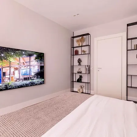 Lägenhet Charming & Luxurious Garibaldi Big - Fully Equipped & Renovated - Old Town *