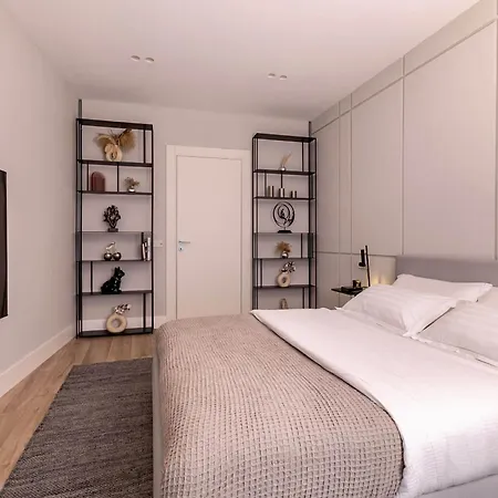 Lägenhet Charming & Luxurious Garibaldi Big - Fully Equipped & Renovated - Old Town *