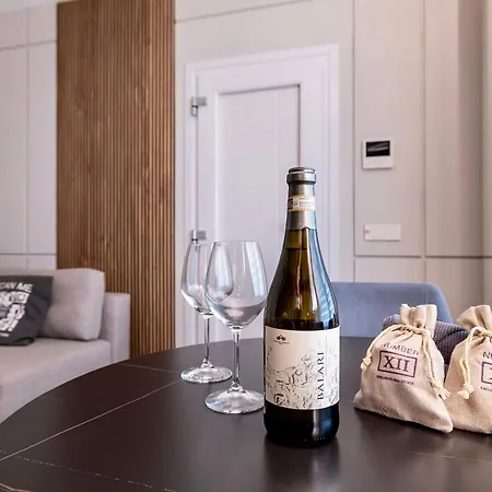 Διαμέρισμα Charming & Luxurious Garibaldi Big - Fully Equipped & Renovated - Old Town Όλμπια