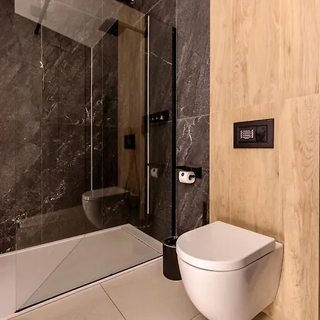Garibaldi 54 Renovated 1br In Old Town Olbia