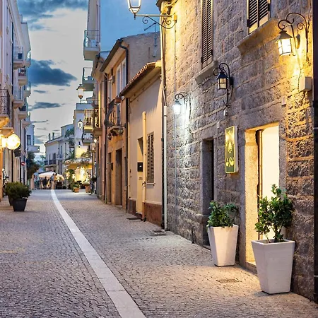 Charming & Luxurious Garibaldi Big - Fully Equipped & Renovated - Old Town Όλμπια