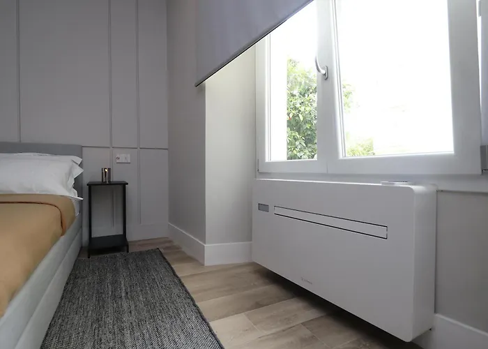 Charming & Luxurious Garibaldi Big - Fully Equipped & Renovated - Old Town Lägenhet