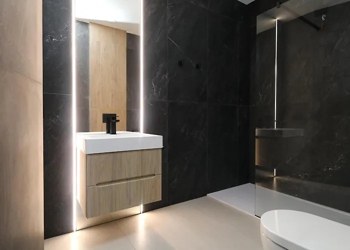 Charming & Luxurious Garibaldi Big - Fully Equipped & Renovated - Old Town Lägenhet Olbia