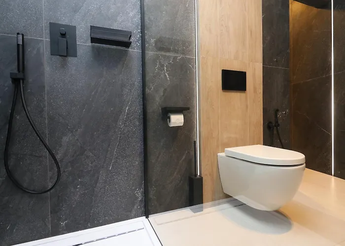 Charming & Luxurious Garibaldi Big - Fully Equipped & Renovated - Old Town