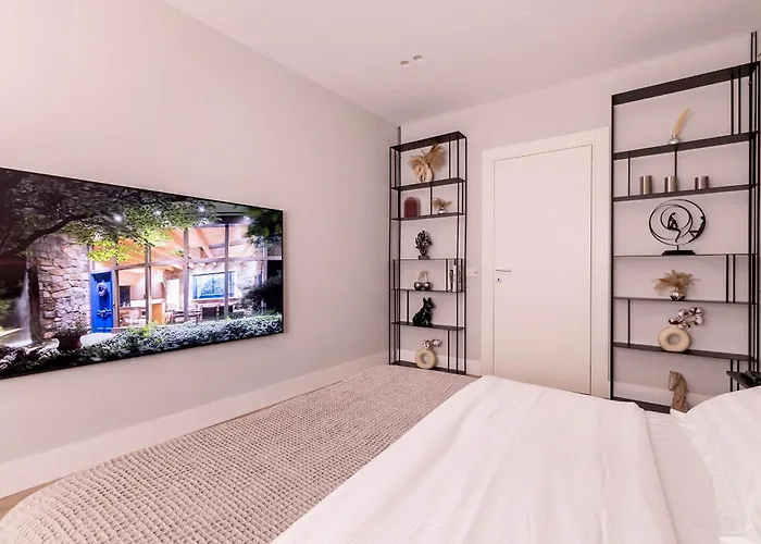 Lägenhet Charming & Luxurious Garibaldi Big - Fully Equipped & Renovated - Old Town *