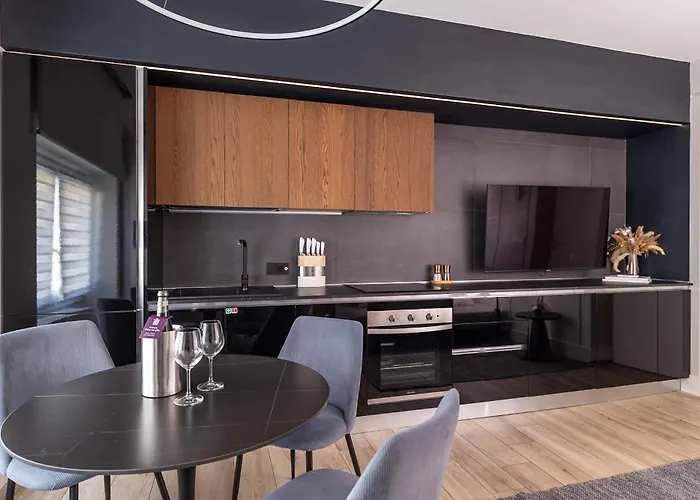 Lägenhet Charming & Luxurious Garibaldi Big - Fully Equipped & Renovated - Old Town *