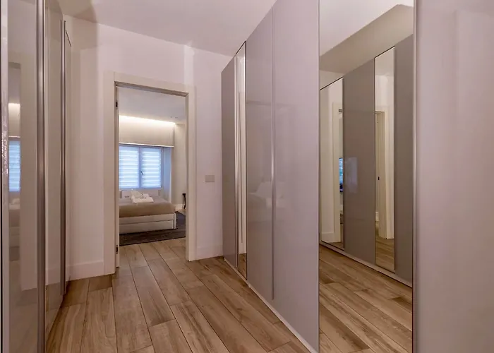 Charming & Luxurious Garibaldi Big - Fully Equipped & Renovated - Old Town