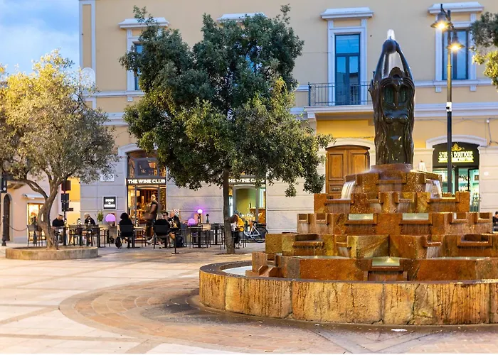 Charming & Luxurious Garibaldi Big - Fully Equipped & Renovated - Old Town Lägenhet Olbia